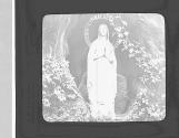 Statue de Notre Dame de la Grotte.
