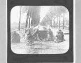 ZW. Belgian troops defending one of the roads leading to Fort Waselham