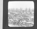 Vue instantanee des Navires en charge. Marseille.