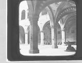 Palais du Podestat, la cour. Italy. Bargello.