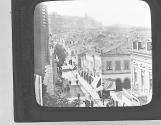 Rue d'Hermes et l'Acropole. Athenes.