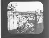 Propylees et perspective sur le ville-Djerach.
