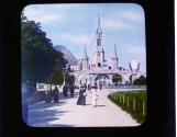 Les jardins et la basilique.