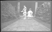 Dryden children in Eastman's garden
