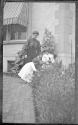 The Drydens in Eastman's garden