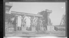 [on the set of D.W. Griffith's movie "Intolerance"]