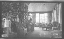 [Interior]