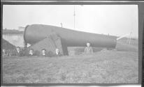 [People by large cannon]