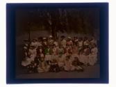 [Unid. group portrait]