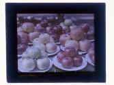 [Aplles on plates]