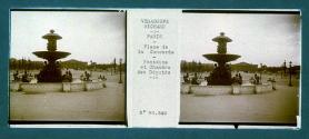 PARIS Place de la Concorde Fontaine et Chambre des Deputes