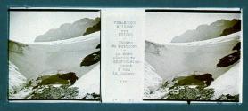 Suisse Cabane du Mutthorn La mare glaciaire approvision vant d'eau la