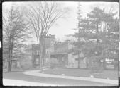 [View of house & yard]