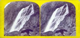 Cascade De Pissevache Prés De Martigny. Suisse