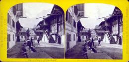 Une Ancienne Rue à Meyringen. Suisse