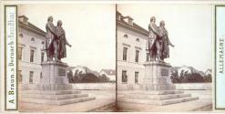 Weimar, Das Schiller-Goethe Denkmal