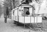 [Circus Performers in Trailer-Circus Knie]