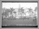 Porto Le Bourse et Statue de/Henri le Navigateur