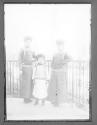 Chine Ch.Flav/Mlle TcRoen et Yong-Houel Soeur et fille du Minis