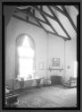 [Interior/Livingroom]
