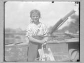 Barge Girl(Siene) With Large Family To Wash And Care For