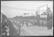 ["Quaker City Motor Club Fourth Annual 200 Mile Race"]