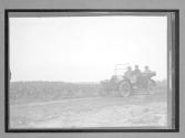 [auto tour in country "Pilot Reo"]