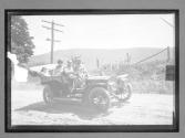 [auto driving on country road]