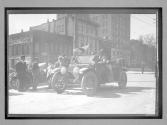 [auto tour in town "#33"]