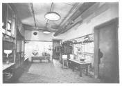Vincennes-Interior of a laboratory-Ave. du Petit Parc