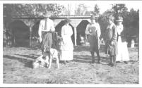Guests with hunting dogs, Oak Lodge Trip