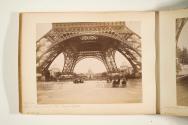 Expon Univle les trois Domes vus sous la Tour Eiffel
