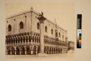 Palais Ducal et la colonne avec le lion de St. Marc