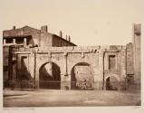 Nimes. Porte d'Auguste