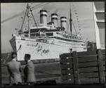 ["Reliance" in Stockholm harbor]