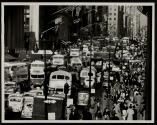 [Traffic on Fifth Avenue, New York]