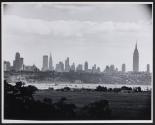 [Skyline of Midtown Manhattan, New York seen from New Jersey]