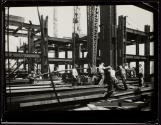 [Derrickmen, Empire State Building]