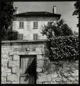 [House in Auvers-sur-Oise]