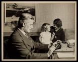 [Phil Cook, Radio singer]
