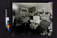 [James Edward Hatfield in his coffin]