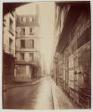 Rue Dussoubs entre la rue Marie Stuart et Greneta Vue prise de la rue Marie Stuart (2e)
