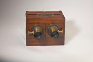 Sliding box stereo wet plate camera