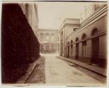 Hotel de la Vaupaliere (1775) - Rue du Fbg. St. Honore 85 (8e arr)