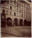 11 Rue des Innocents. Maison construite par le chapitre de St. Germain (1e)