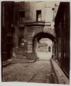Vielle voute de la Halle aux Cuirs - rue de la Lingerie 11 et rue au Lard 1 (1er arr)