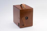 Dowe box plate camera