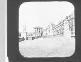 Cour du Chateau Versailles.