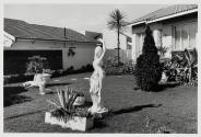 Statue in the garden: Diepkloof Ext 2, Soweto