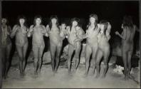 [Kamaiurá women singing at the campfire]